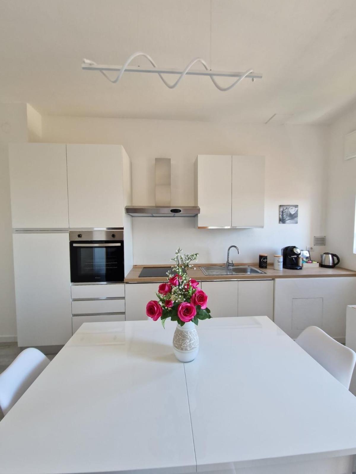 Appartamento Residenza Luigio Verbania Esterno foto